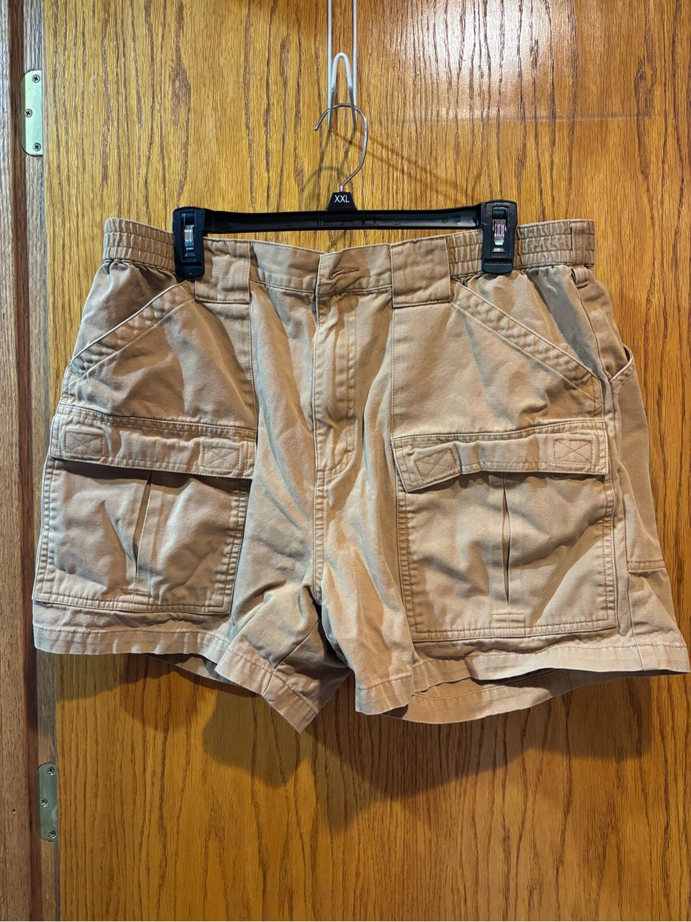 Men's Cabela  Cargo Shorts in Tan - Classic Utility Style